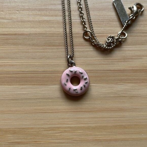 Sweet Donut Charm Necklace Silver Tone Fashion Jewelry Accessory Accessory - Picture 3 of 4